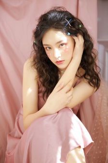 打扑克是怎么塞进去的部位